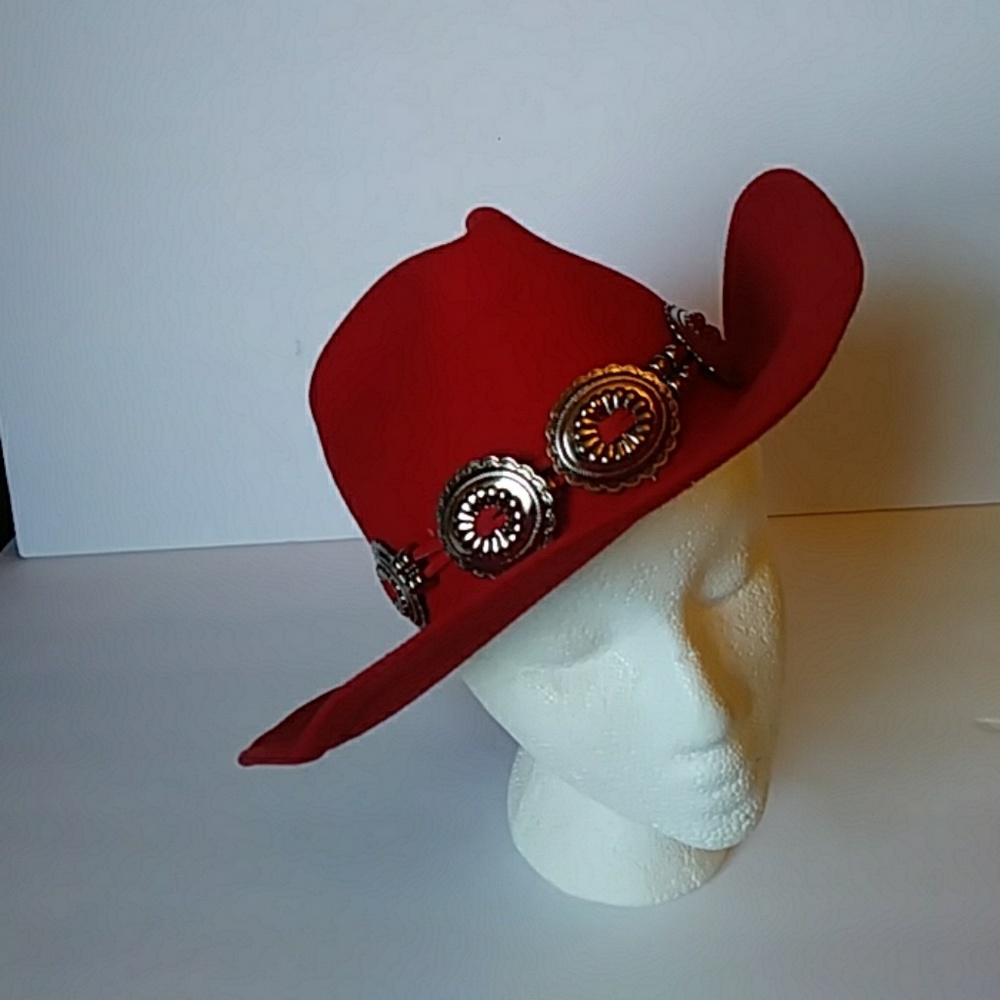 Michael Howard red wool hat